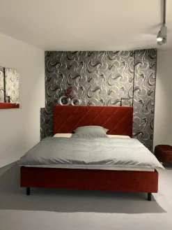 WK Wohnen Polsterbetten|Polsterbett Camera WK113 Stoff WK24011 Rot Kopfteil K17 Rautensteppung Rot Gestell Metallfüße Schwarz Lackiert Mit Matratze Und Lattenrahmen Ohne Bettkasten Decke Sowie Kissen