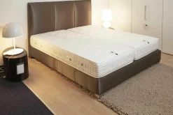 Treca Interiors Boxspringbetten|Polsterbett Kate Luxury 796 Gr D Grau Blockfuß Chrom mit 2 Matratzen