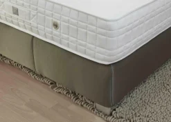 Treca Interiors Boxspringbetten|Polsterbett Kate Luxury 796 Gr D Grau Blockfuß Chrom mit 2 Matratzen