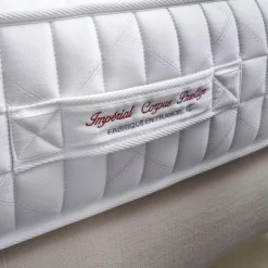 Treca Interiors Polsterbetten|Polsterbett Kate Stoff Hot Madison 072 Beige Creme Füße Chrom mit Matratzen