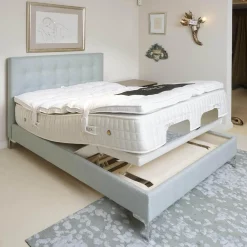 Treca Interiors Polsterbetten|Polsterbett Super Cad Stoff Gio Lune 009 Türkis mit Matratzen