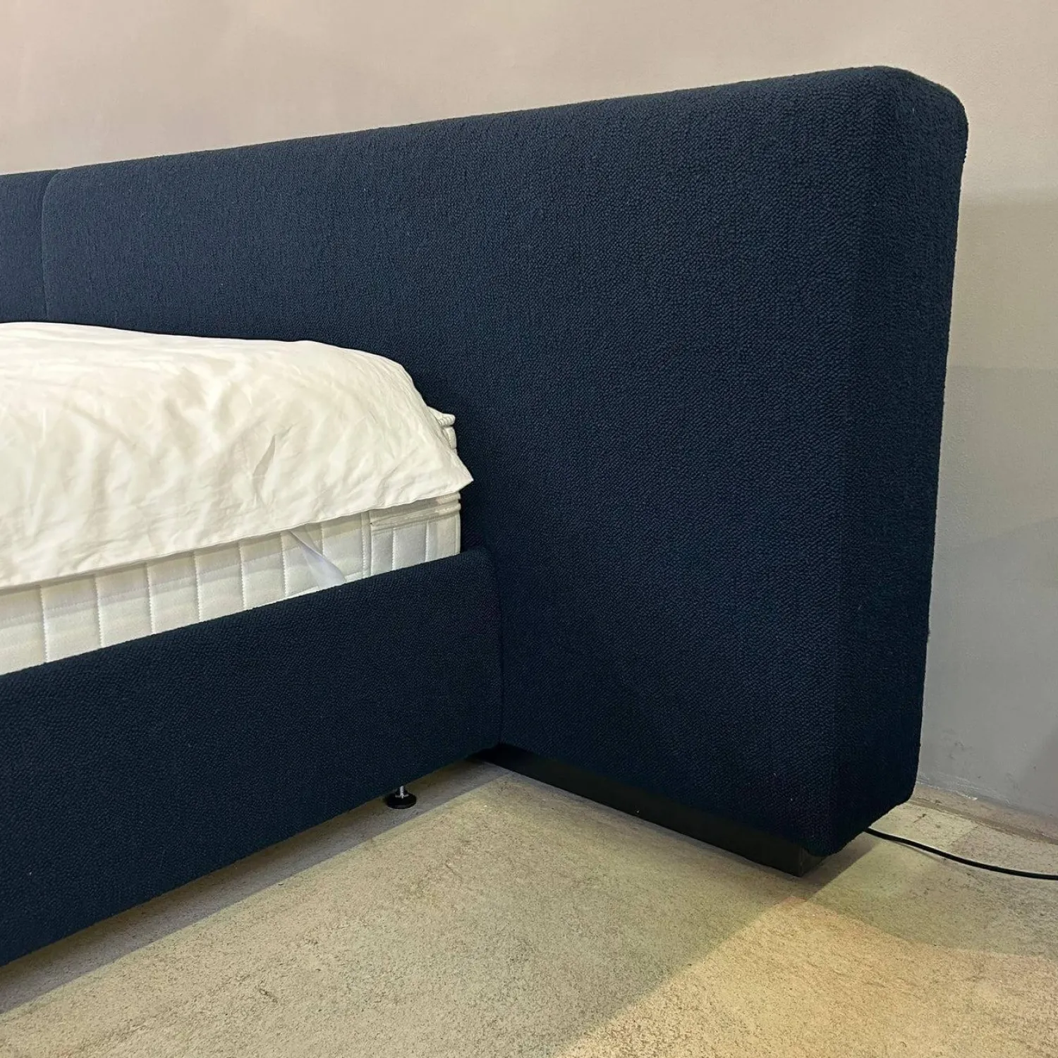 Walter Knoll Polsterbetten|Polsterbett Yuuto 810 200 Stoff Hearth Undersea Schwarz Sockel Schwarz Mit Überstand ohne Matratze ohne Lattenrost