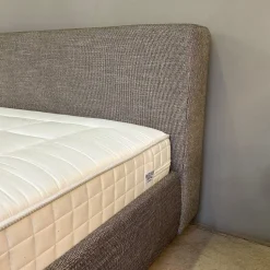 Walter Knoll Polsterbetten|Polsterbett Yuuto 810 200 Stoff Tio 0301 Grau Braun Sockel Schwarz ohne Matratze ohne Lattenrost