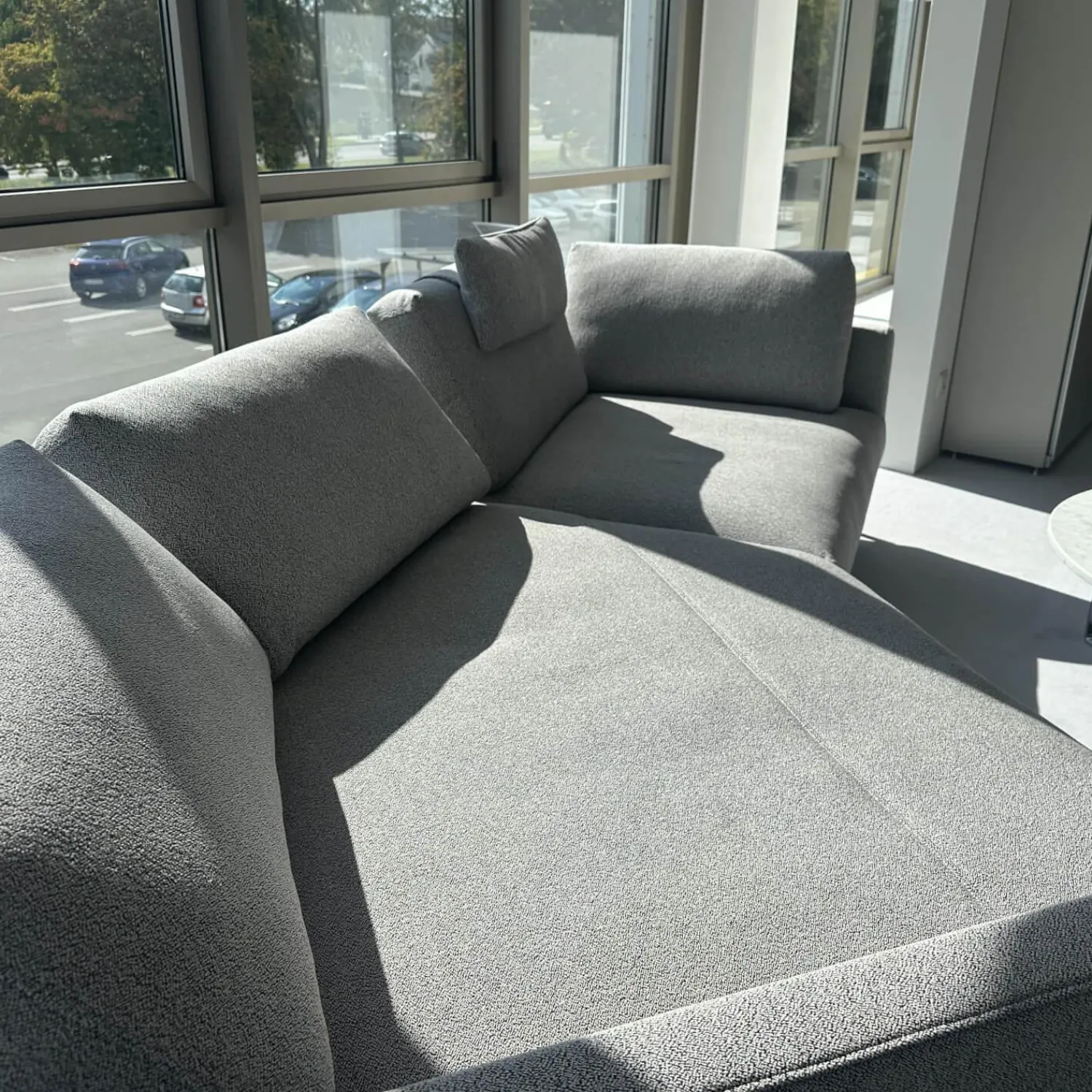 Rolf Benz Wohnlandschaften|Polstergarnitur 333 Jola Stoff 26 202 Grau Weiß Gussfuß Aluminium Verkehrsschwarz Schwarz Matt Pulverbeschichtet