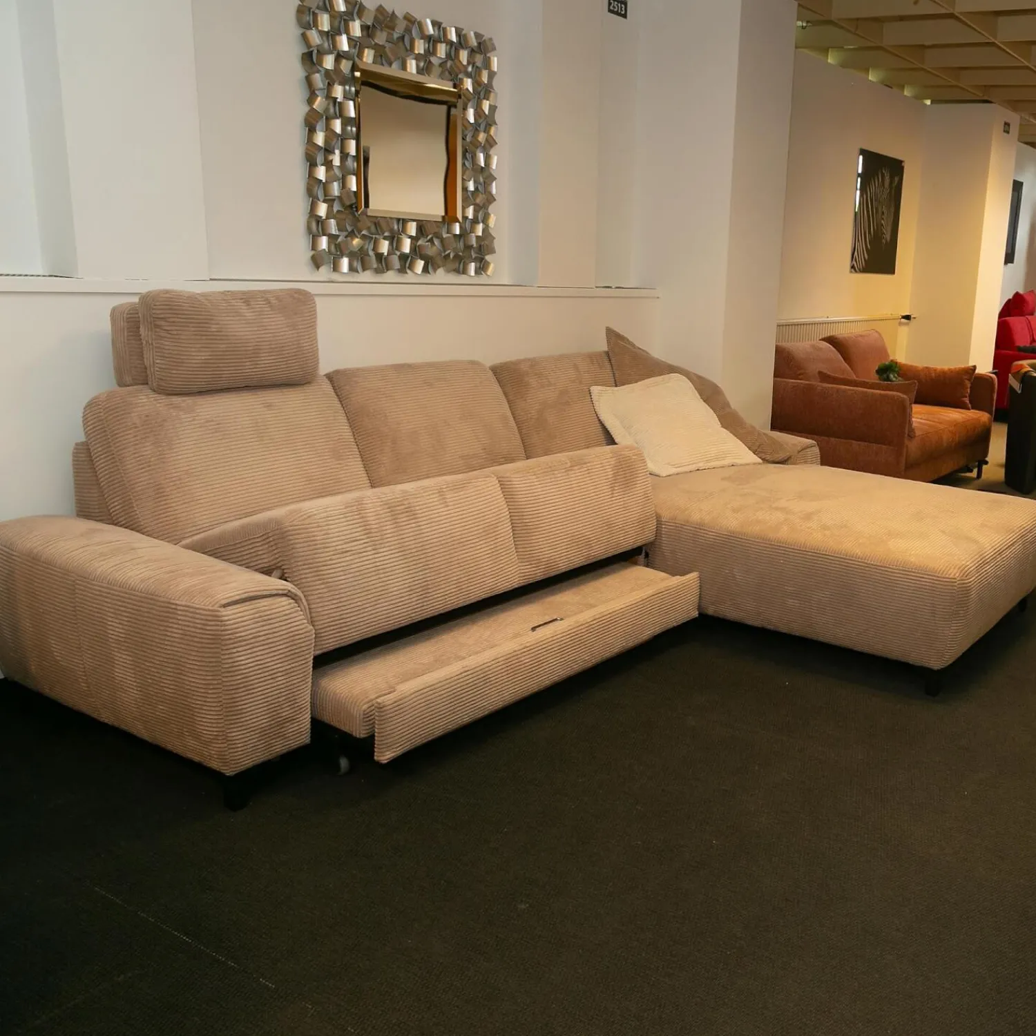 Gallery M Ecksofas|Polstergarnitur Leon Bezug Cord Taupe Metallfuß 1015 Schwarz Matt Mit Schlaffunktion