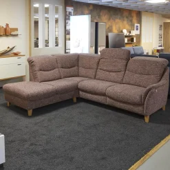 Activineo Ecksofas|Polstergarnitur Gavi Bezug Stoff Toronto 7 Brombeer Füße Eiche Inklusive Wall-Away Funktion Motorisch