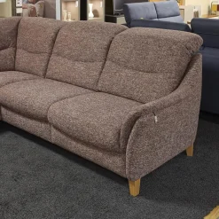 Activineo Ecksofas|Polstergarnitur Gavi Bezug Stoff Toronto 7 Brombeer Füße Eiche Inklusive Wall-Away Funktion Motorisch