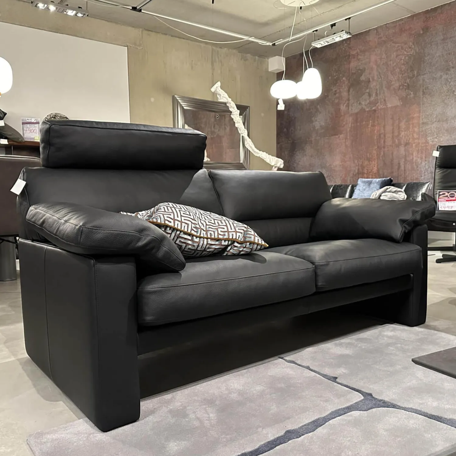 Erpo Polstergruppen|Polstergruppe GA210 Leder E 170 136 Schwarz Mit Armlehnkissen Und Verstellbarer Kopfstütze