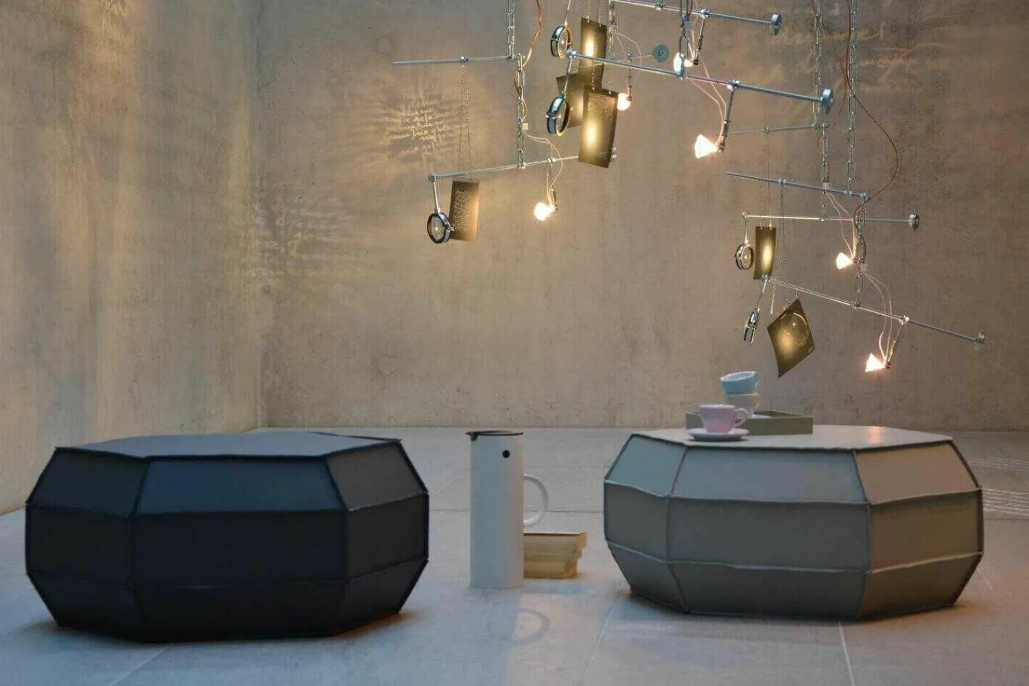 Jan Kurtz Hocker & Sitzsäcke|Pouf Asmus Hellgrau Bovine Leder mit offener Naht