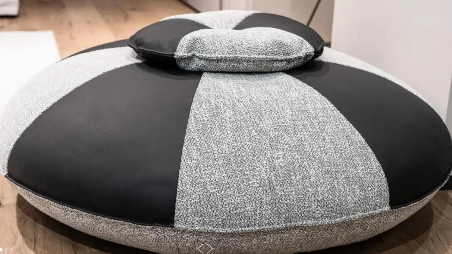 Cierre Hocker & Sitzsäcke|Pouf Echinoidea in Leder Stoffkombination Grau Schwarz