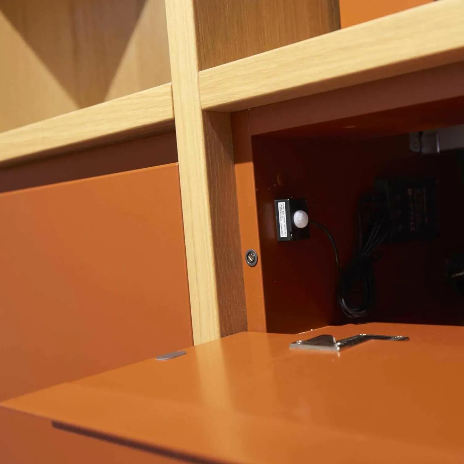 Rietberger Möbelwerke Regale|Raumteiler Axor-S Eiche Sand Lack Ziegelrot