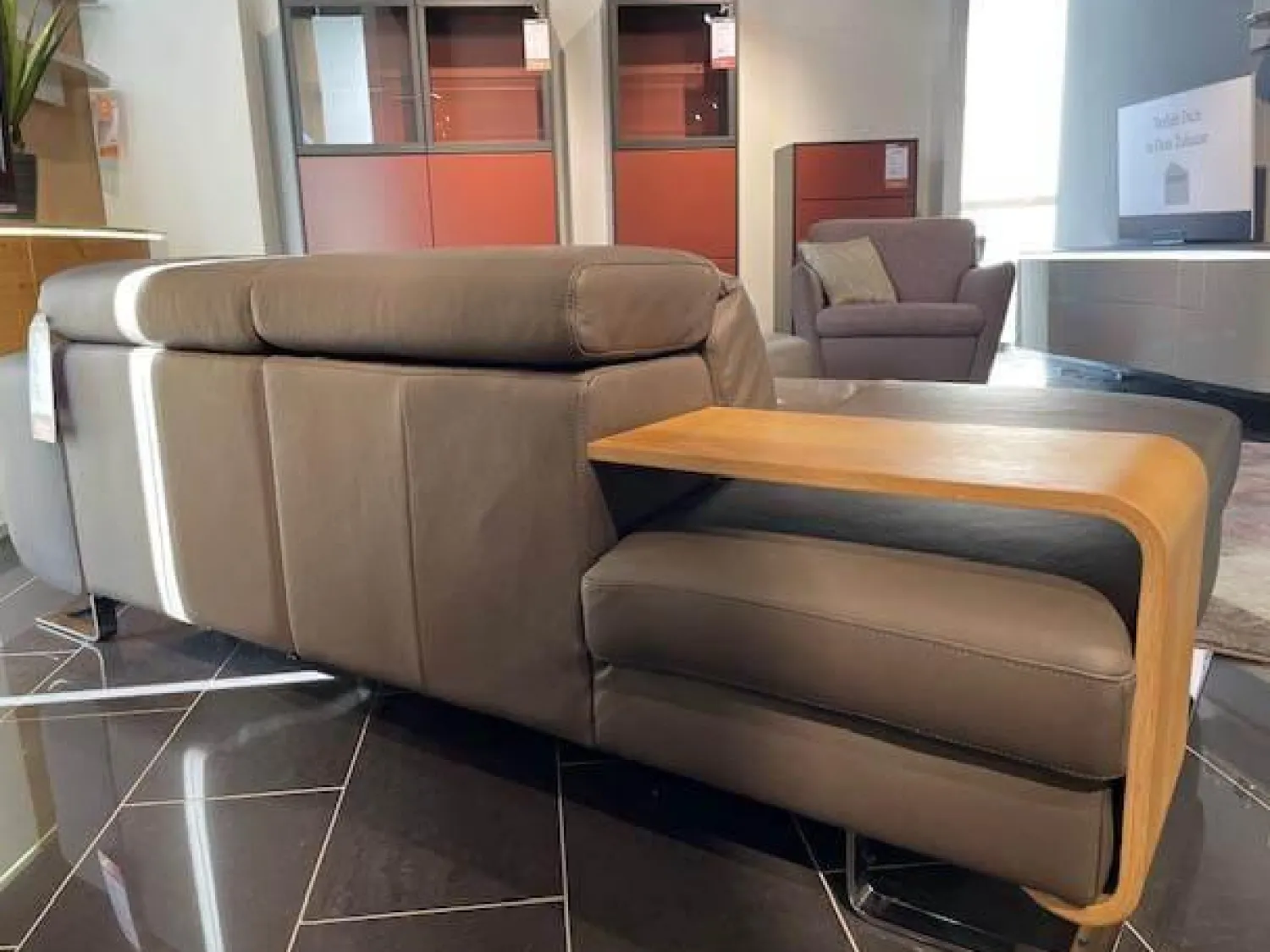 JOOP! Daybeds & Recamieren|Recamiere LR 007 8151 Leder 24 Longru Brown Braun Füße Hochglanz Poliert Inklusive Holzablage Und Tischhocker