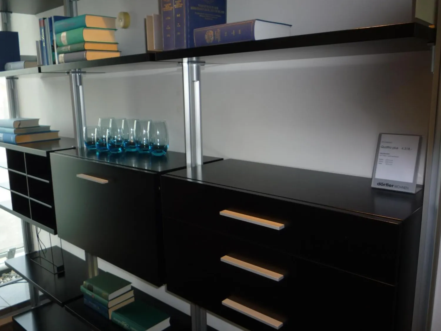 ARSnova Regale|Regal Quattro Plus Aluminium Silber Böden und Hänge-Elemente Lack Schwarz