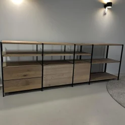 Janua Regale|Regalsystem BC06 RooM68 Holzteile Eiche Massiv Geräuchert Weiß Roheffekt Alustreben Schwarz Eloxiert