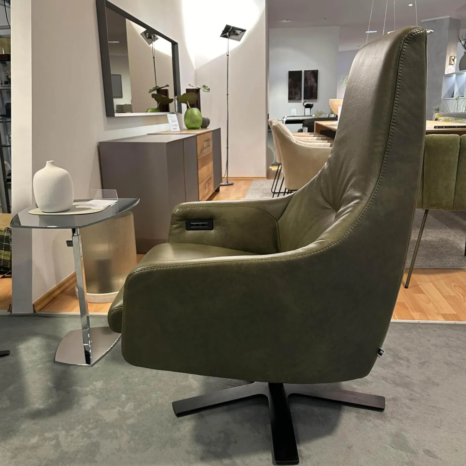 WK Wohnen Relaxsessel|Relaxsessel 683 Haily Lift Up Leder Polo 1102 Grün 5 Stern Fuß Stahl Schwarz Mit Aufstehhilfe