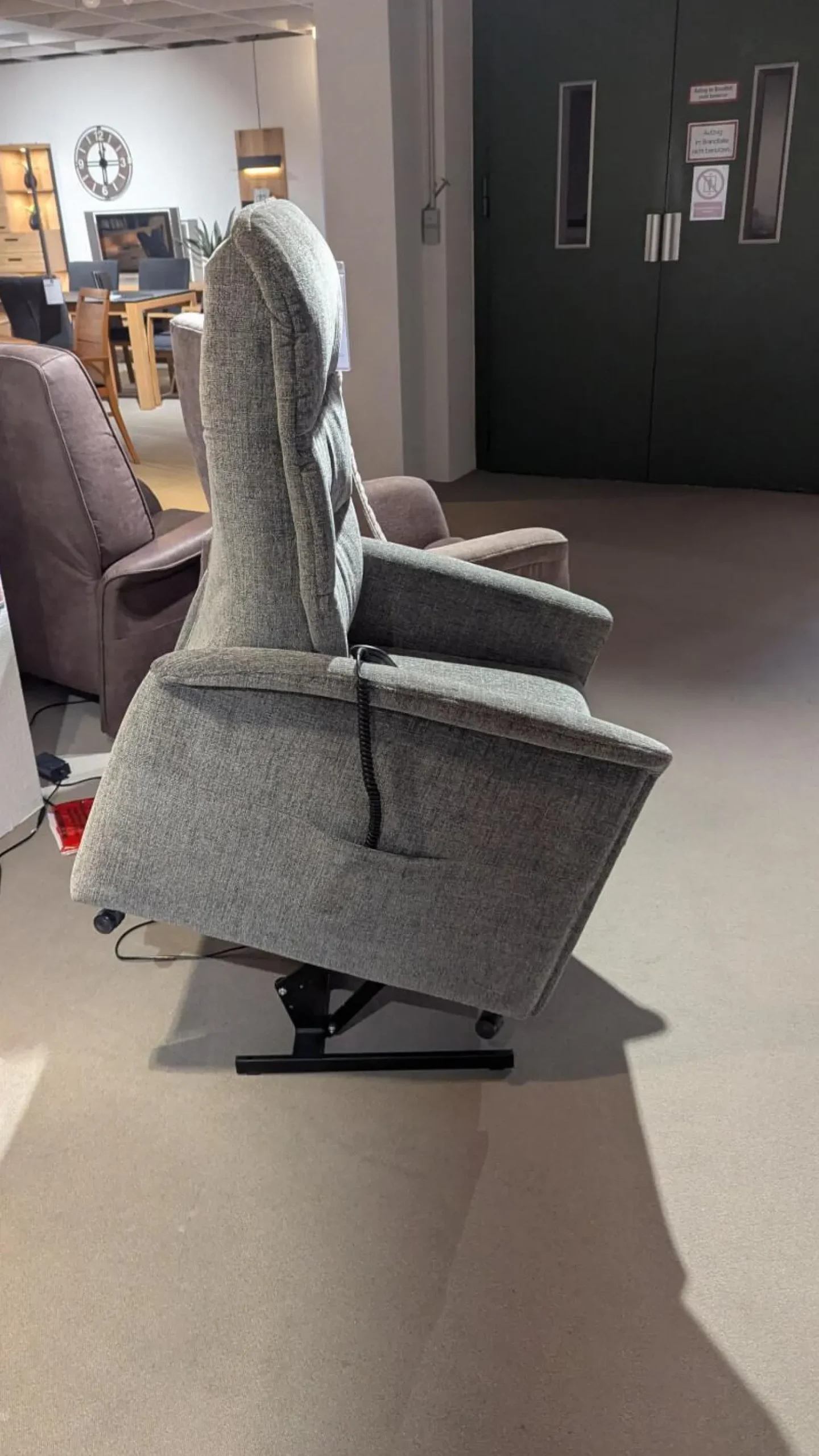 himolla Relaxsessel|Relaxsessel 9051 Stoff Aquaclean 03 Sudan Grau 2-Motorisch mit Aufstehhilfe