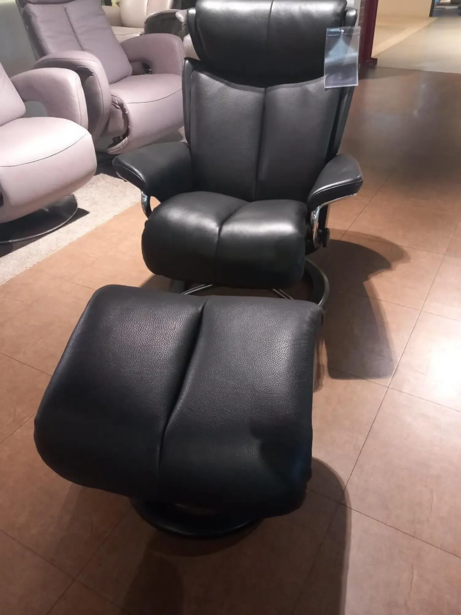 Stressless Relaxsessel|Relaxsessel Magic S Leder Noblesse Black Schwarz Gestell Signature Holz Schwarz Metall Matt Inklusive Hocker