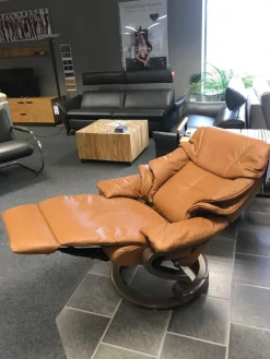 himolla Relaxsessel|Relax-Sessel Modell 7124 Zerostress in Echleder mit erhöhtem Untergestell und Funktionen