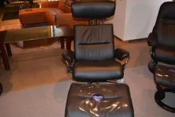 Stressless Relaxsessel|Relaxsessel Tokyo Star M Niedrige Leder Paloma Black Schwarz Mit Hocker Rückenlehne Mit Kopfstütze Standard Base Star Base