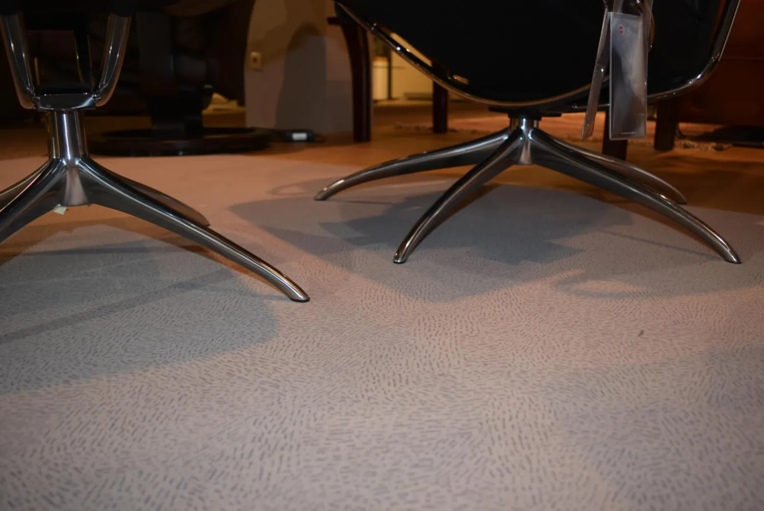 Stressless Relaxsessel|Relaxsessel Tokyo Star M Niedrige Leder Paloma Black Schwarz Mit Hocker Rückenlehne Mit Kopfstütze Standard Base Star Base