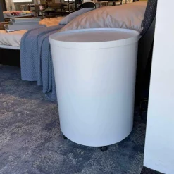 Schönbuch Kommoden & Sideboards|Rundkommode Conga in Lack Elfenbein mit 1 Schubkasten und 1 Offenem Fach