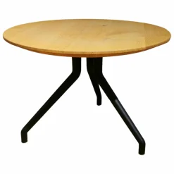 Wagner Esstische|Salontisch W-Table Asteiche Geölt Gestell Aluminium Schwarz Pulverbeschichtet