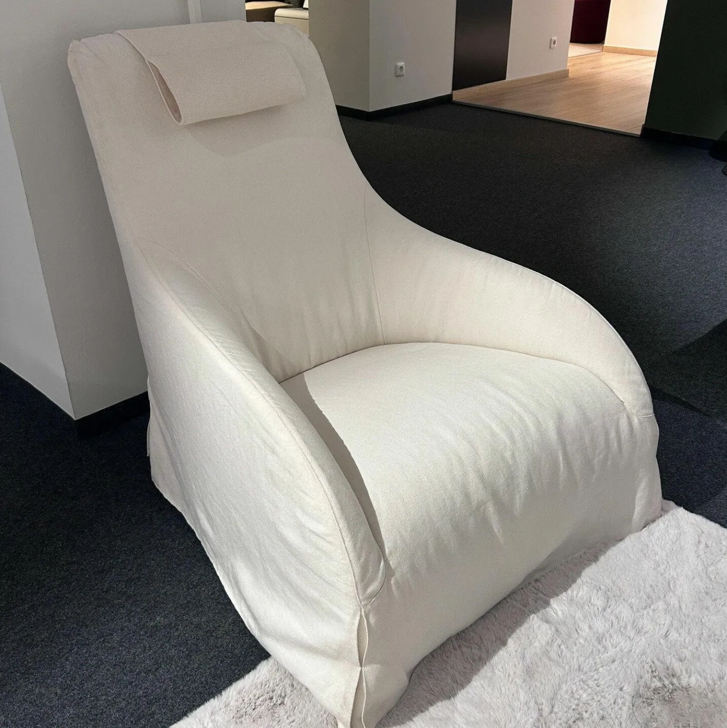 B&B Italia Loungesessel|Schabrackensessel Apta Kalos Stoff Ellade 2044 100 Weiß Drehgestell Grau Lackiert