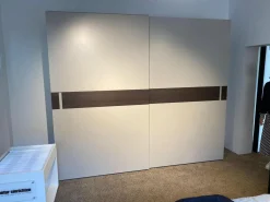 Contur Kleiderschränke|Schiebetürenschrank Athena Logica Lack 127 Hot Grau Griff Lack Absetzungen Melamin Holz MT RT Thermoeiche Innen Stoffoptik Perlmutt