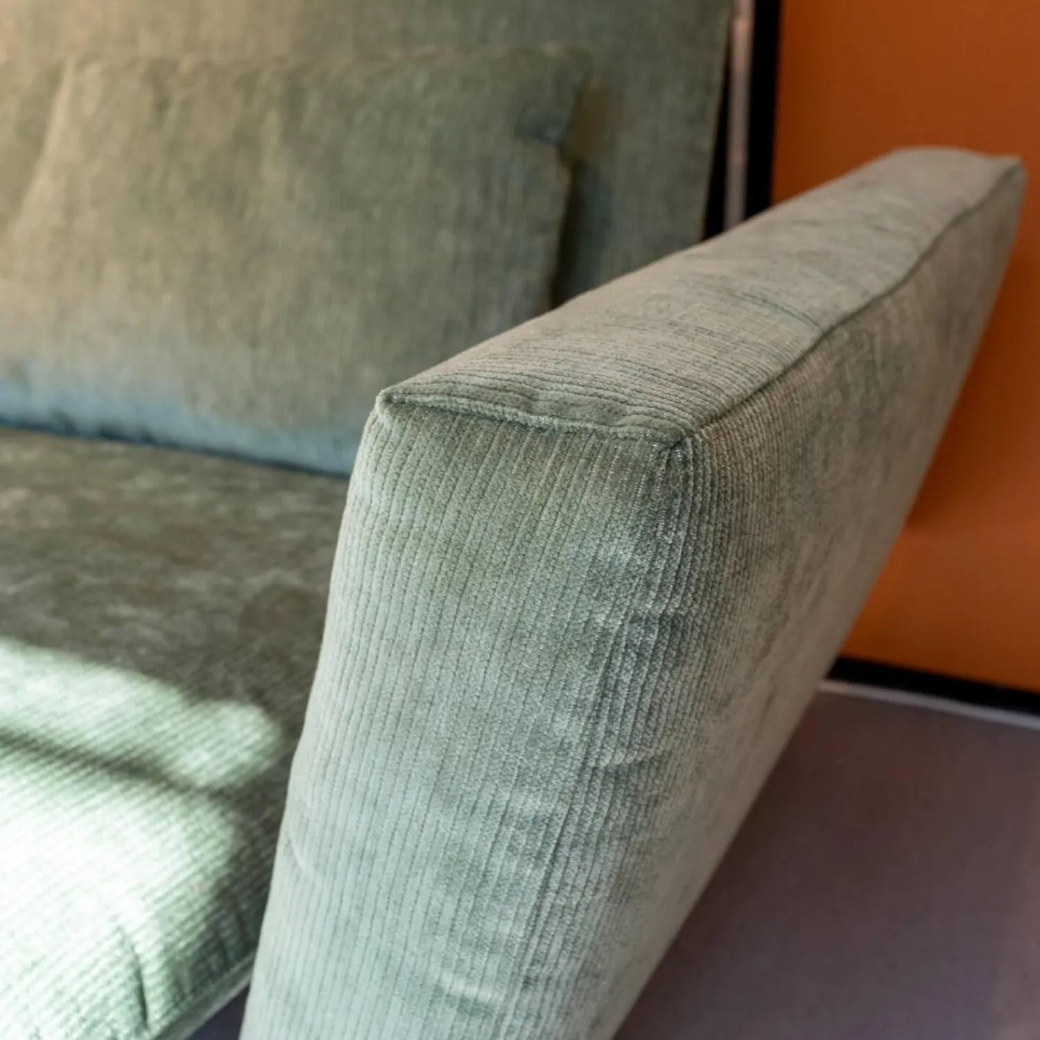 Signet Schlafsofas|Schlafsofa Veda Stoff Pesaro Kat. D Schilf Cort Grün mit 2 Kissen