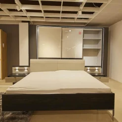 Mondo Kleiderschränke|Schlafzimmer Andro Front und Korpus Eiche Mocca Nachbildung Drehtürenschrank 2 Nachttische Doppelbett Mit Polsterkopfteil Kieselgrau Ohne Matratze Und Lattenrost