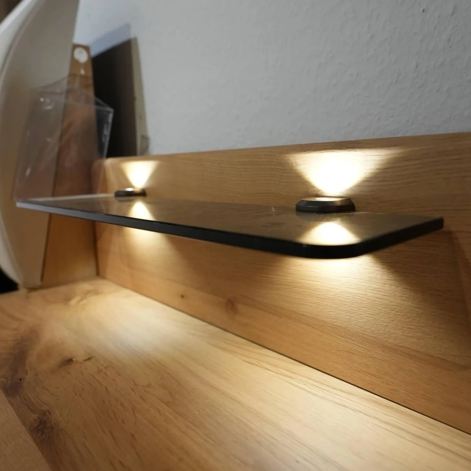 Wiemann Ganze Schlafzimmer|Schlafzimmer Modena Plus Eiche Bianco Glas Leder Champagner Inklusive LED Flexleuchten Bett Ohne Matratze Ohne Lattenrost