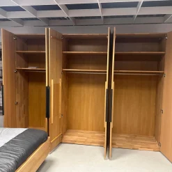 Wöstmann Ganze Schlafzimmer|Schlafzimmer WSM 4400 Kanadische Erle Massiv Natur Akzent Fronten Mattglas Cubanit Schwarz