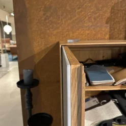 Scholtissek Vitrinen & Highboards|Schrank Kera Front Keramik Beton Silk Grau Korpus Knorrige Eiche Natur Geölt Gestell Metall Schwarz Lackiert