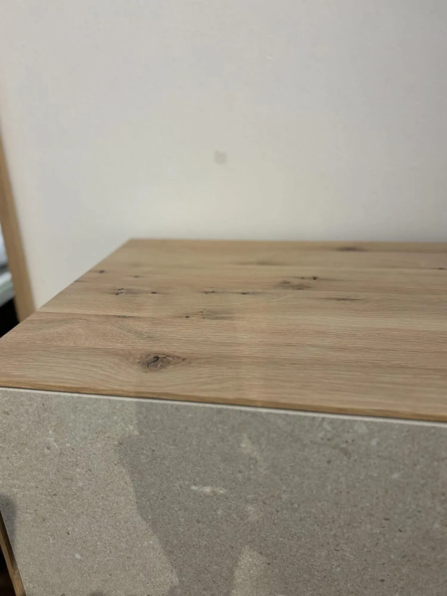 Scholtissek Vitrinen & Highboards|Schrank Kera Knorrige Eiche Puro Geölt Front Keramik Shilin Slate Finish Grau Stahlwangen Schwarz Lackiert