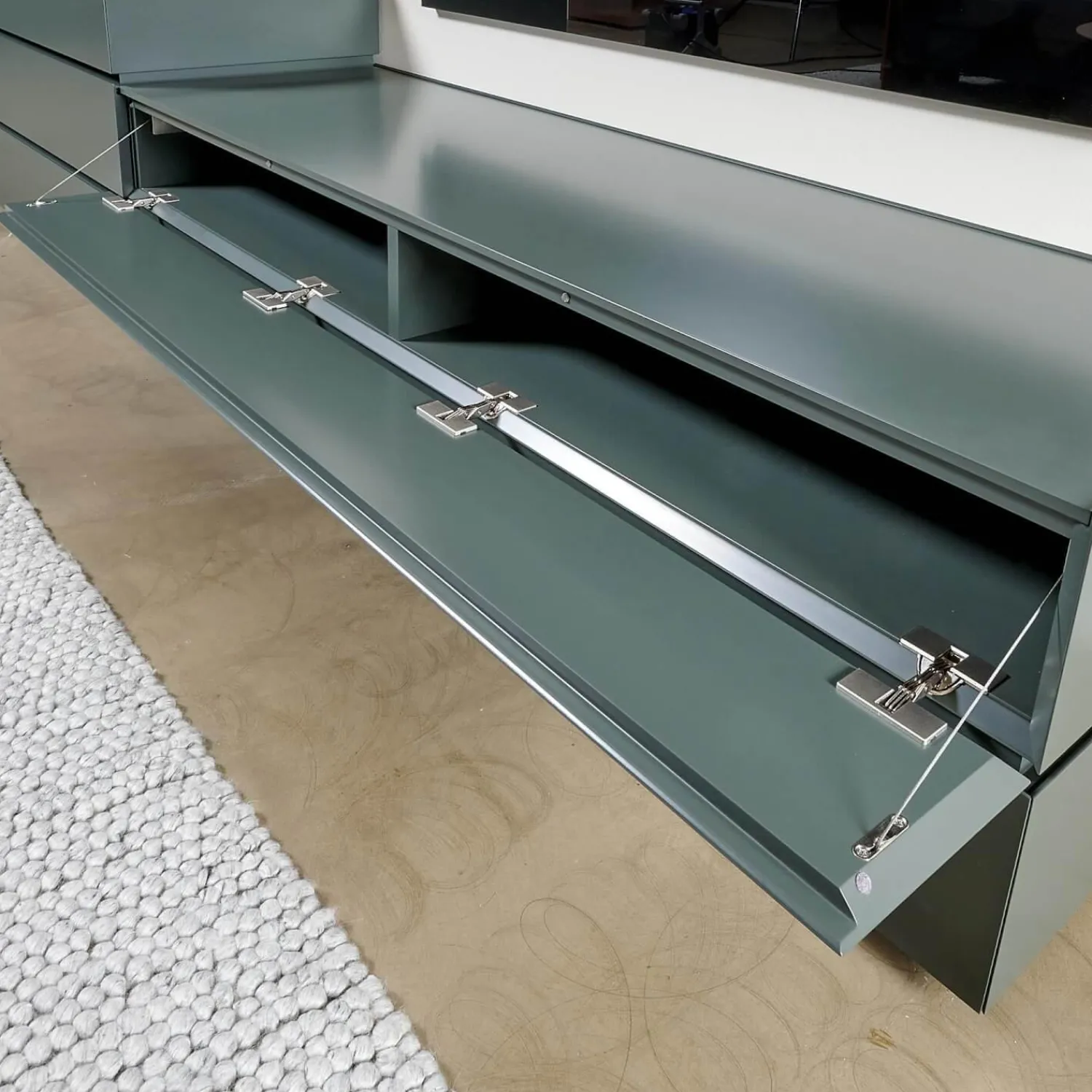 Interlübke Kommoden & Sideboards|Schrank Sideboard Cube Bold Lack Bahia Mit Iilu Regalen Lack Bahia Und Lack Laguna Blau