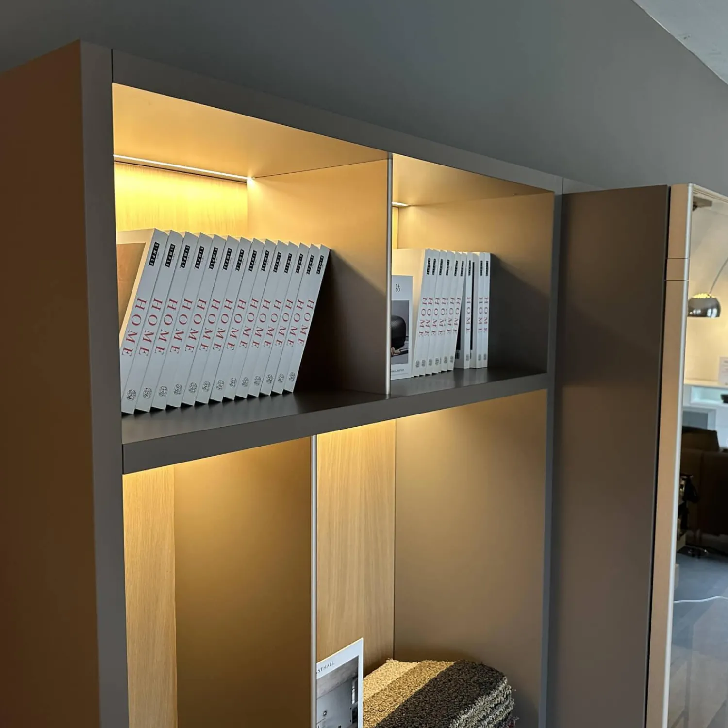 Molteni & C Wohnwände & Tv-Lowboards|Schrank Systemwand 505 Up System Holz Dolomitgrau Glas Transparent Stopsol mit Beleuchtungskit Schuko