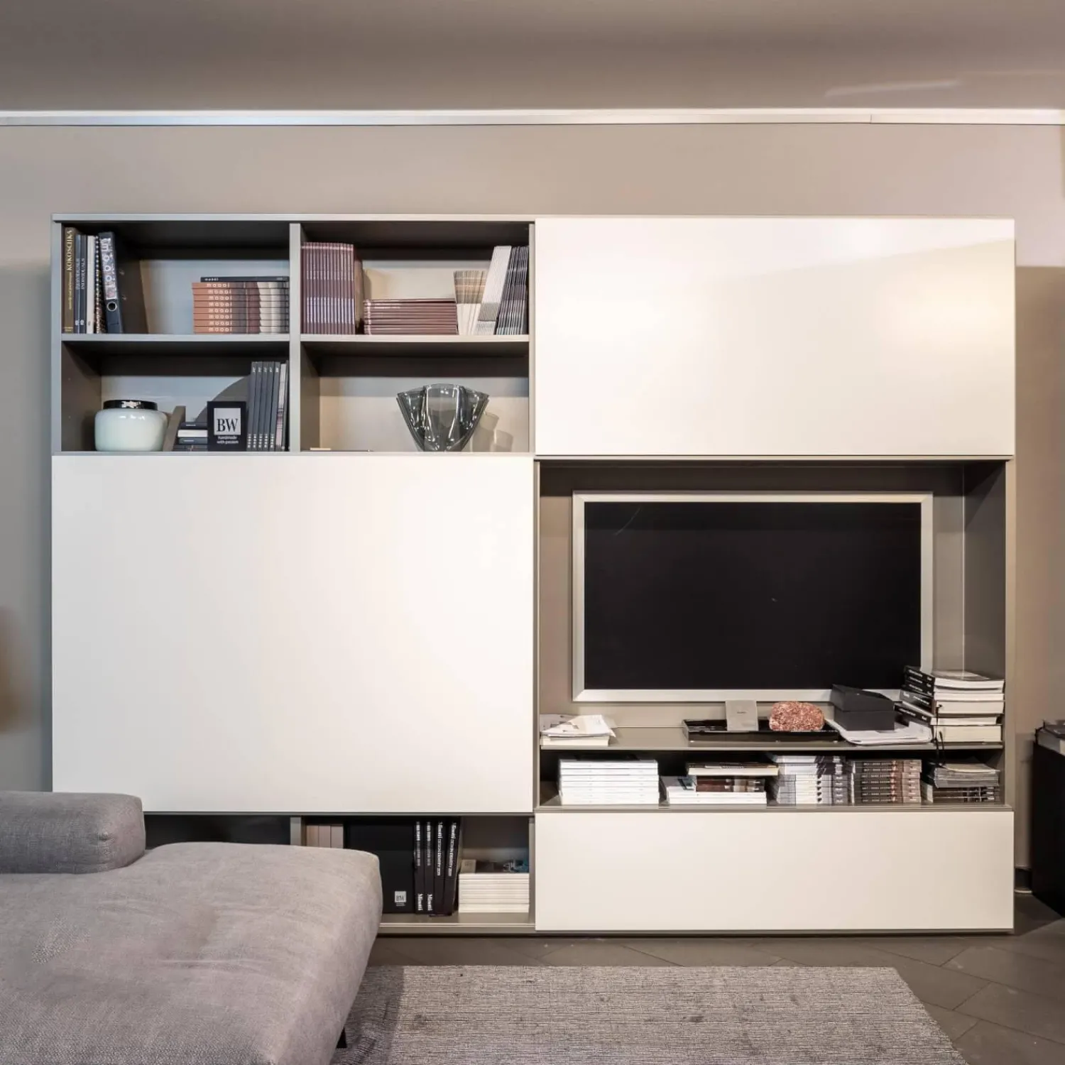 Interlübke Wohnwände & Tv-Lowboards|Schrankwand Studimo Lack Silbergrau Metallic Schiebetüren Lack Schneeweiß