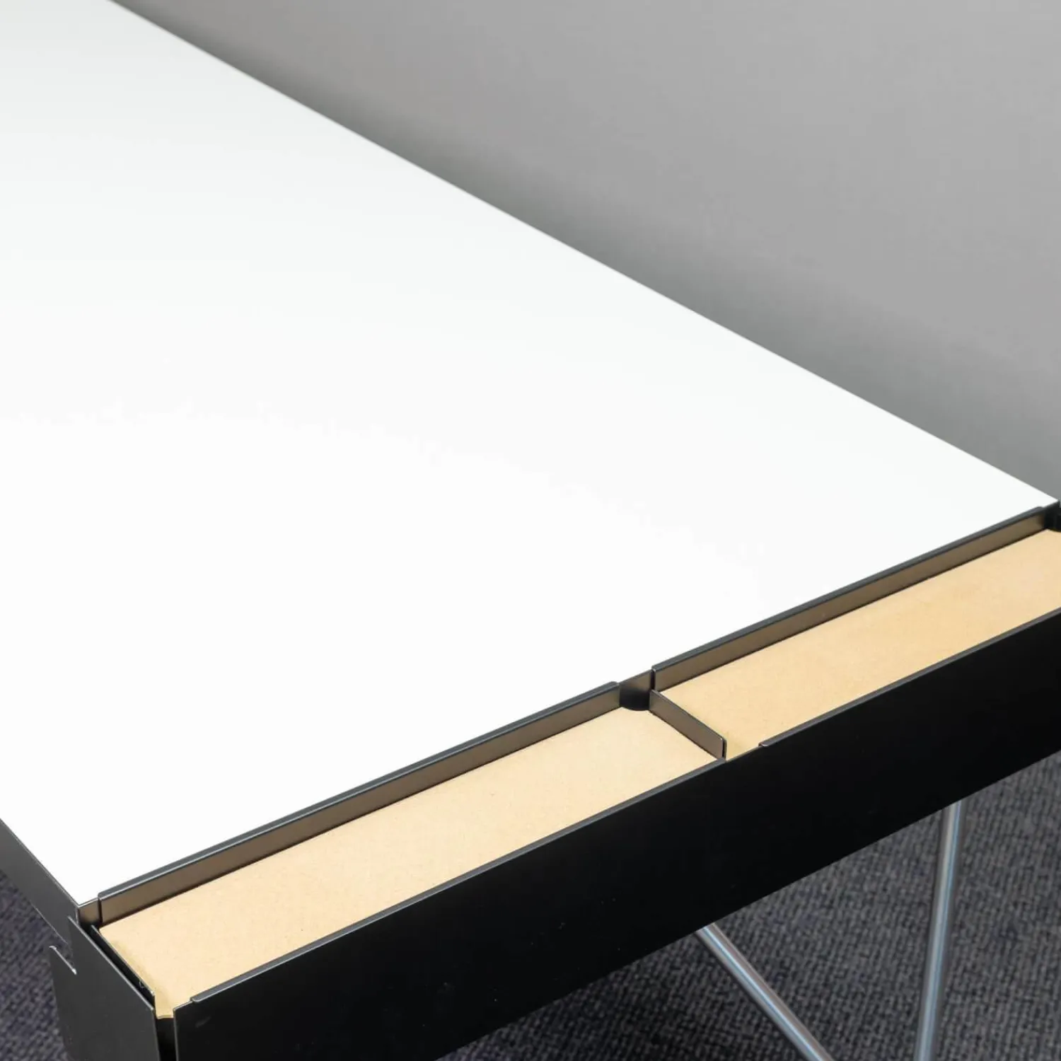 System 180 Schreibtische & Sekretäre|Schreibtisch Rackpod Auf Sockelfüßen mit Ablagefach