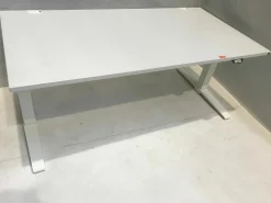 König + Neurath Schreibtische & Sekretäre|Schreibtisch Talo.S 160x80 Platte Weißgrau Gestell Weiß Höhenverstellbar