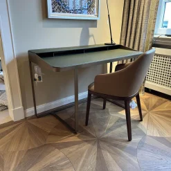 Frag Schreibtische & Sekretäre|Schreibtisch Twain Leder Birke 816 Dunkelgrün Gestell Stahl Messing F33 Ohne Stuhl