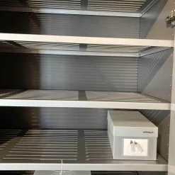 Schönbuch Schuhschränke|Schuhschrank Stripes Weiß Grau Zitronengelb