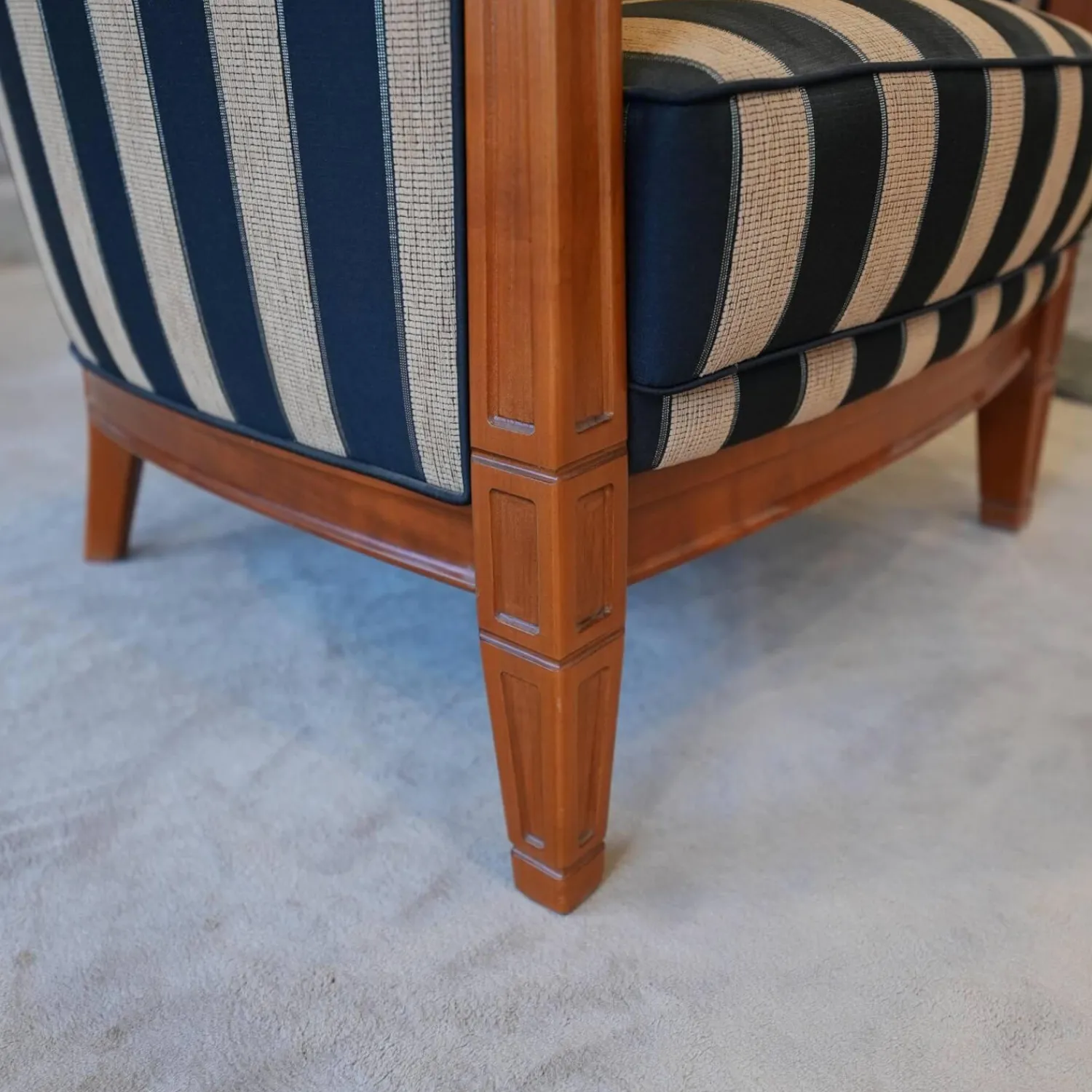 Eigene Herstellung Relaxsessel|Schulenburg Sichtholzsessel Monaco Bezug Stoff Stripe 4318 Sichtholzgestell Kirschbaum Massiv Antik