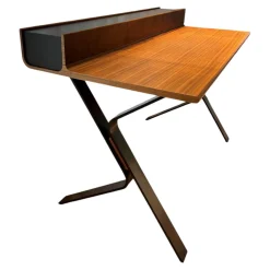 Bielefelder Werkstätten Schreibtische & Sekretäre|Sekretär Supreme Platte Nussbaum Furniert Gestell Stahl Pulverbeschichtet Bronze Schwarz Inklusive Drei Schubladen