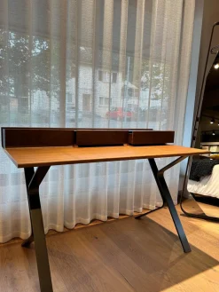 Bielefelder Werkstätten Schreibtische & Sekretäre|Sekretär Supreme Platte Nussbaum Furniert Gestell Stahl Pulverbeschichtet Bronze Schwarz Inklusive Drei Schubladen