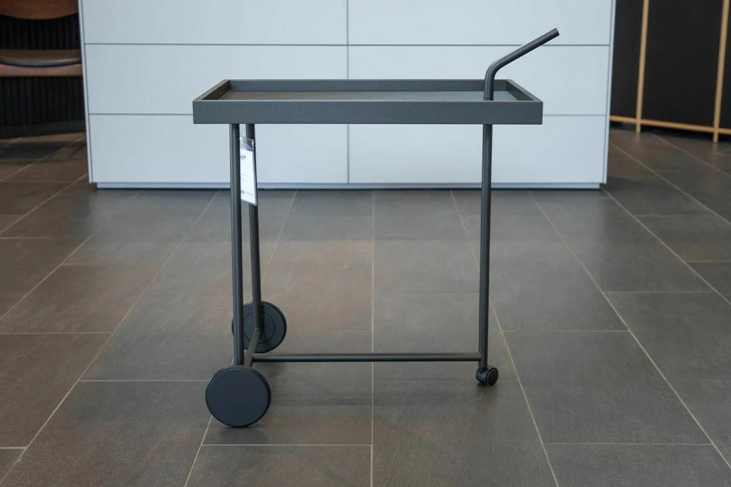 COR Regale|Servierwagen Bond Tischauflage Leder 175 Schwarz Gestell Schwarzbraun Feinstruktur Mit Rollen