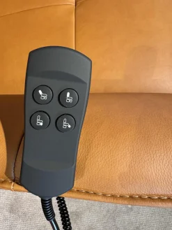 himolla Relaxsessel|Sessel 9361 Leder Soft Nappa Bright Braun Sternfuß Edelstahl Gebürstet 2 Motorisch Inklusive Getrennt Verstellbarer Rücken Und Beinauflage