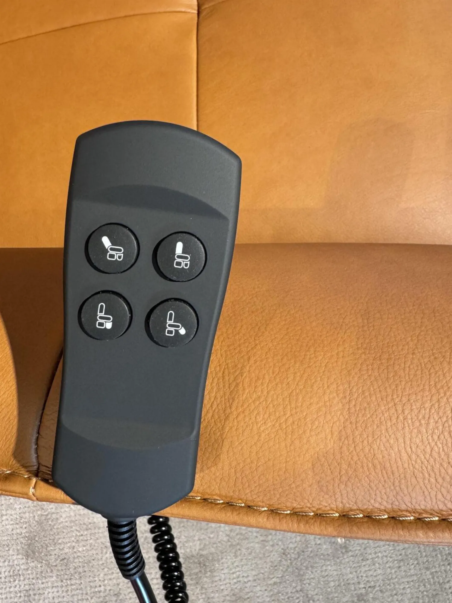 himolla Relaxsessel|Sessel 9361 Leder Soft Nappa Bright Braun Sternfuß Edelstahl Gebürstet 2 Motorisch Inklusive Getrennt Verstellbarer Rücken Und Beinauflage