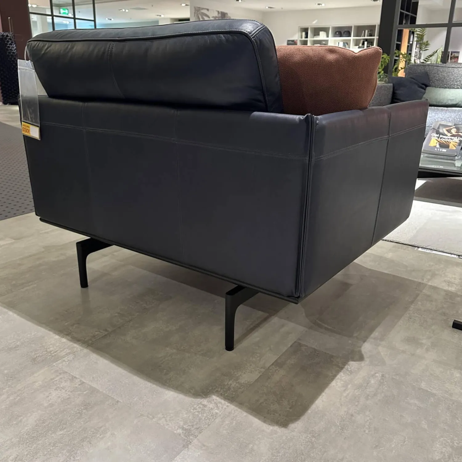 Rolf Benz Loungesessel|Sessel 536 Liv Smart Leder 42 103 Dunkelschwarzblau Gestell Aluminium Verkehrsschwarz Schwarz Inklusive Kissen