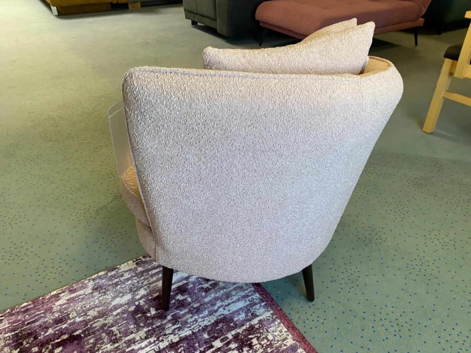 Max Winzer Loungesessel|Sessel 47004 Stoff 24579 Bouclé 06 Rosé Fuß Buche Massiv Nussbaum Antik Inklusive Zierkissen