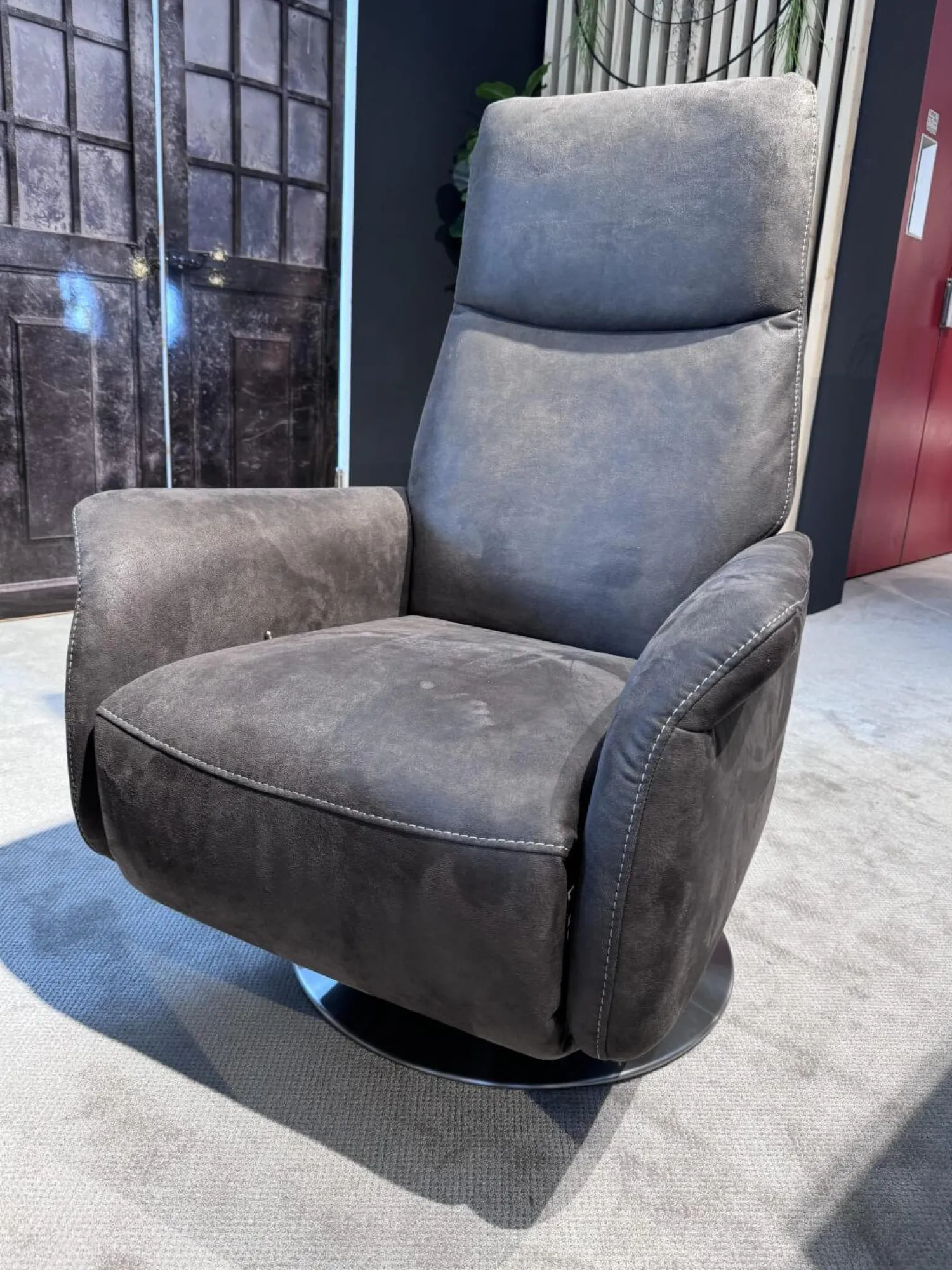 himolla Relaxsessel|Sessel 9061 Stoff Nevada Mocca Braun Drehteller Edelstahl Gasdruckfeder